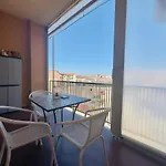Il Duomo Dietro L\'Angolo, Con Terrazzino